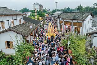 安东内拉庆祝阿根廷世界杯夺冠1周年：阿根廷人们，12月18日快乐